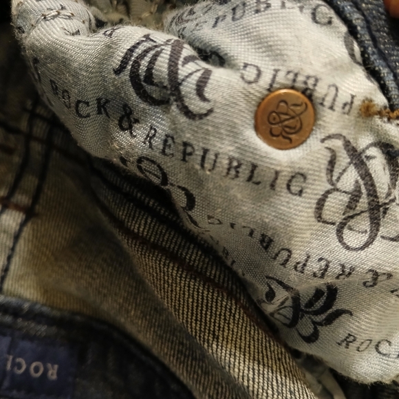 Rock & Republic Women's Kassandra Bootcut Jean. - Picture 9 of 15